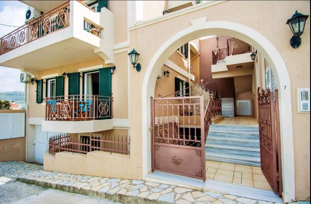 Elena'S Apartment 3 Argostoli  Eksteriør billede